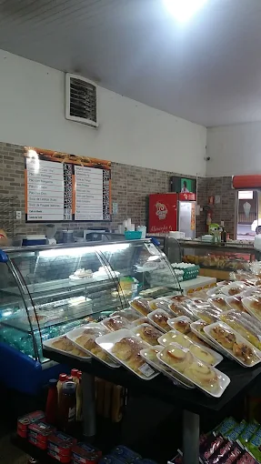 Balcão de pães e confeitaria artesanal