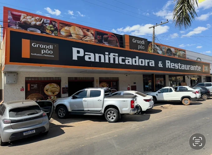Fachada Grandi Pão Panificadora e Restaurante
